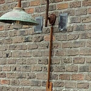 Plaatje voor lamp te verhogen